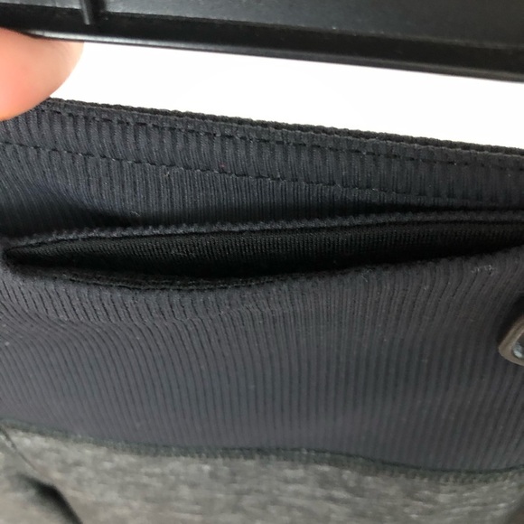 Lululemon Clam Digger II Heathered Deep Coal Crop Shorts - Picture 6 of 8